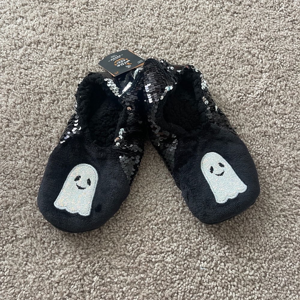 Hyde and Eek! Boutique Women's Halloween Ghost Slipper Socks Size S/M
